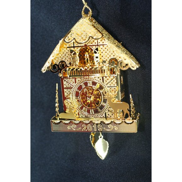 Danbury Mint 2019 Gold-Plated Cuckoo Clock Ornament - Picture 2 of 4